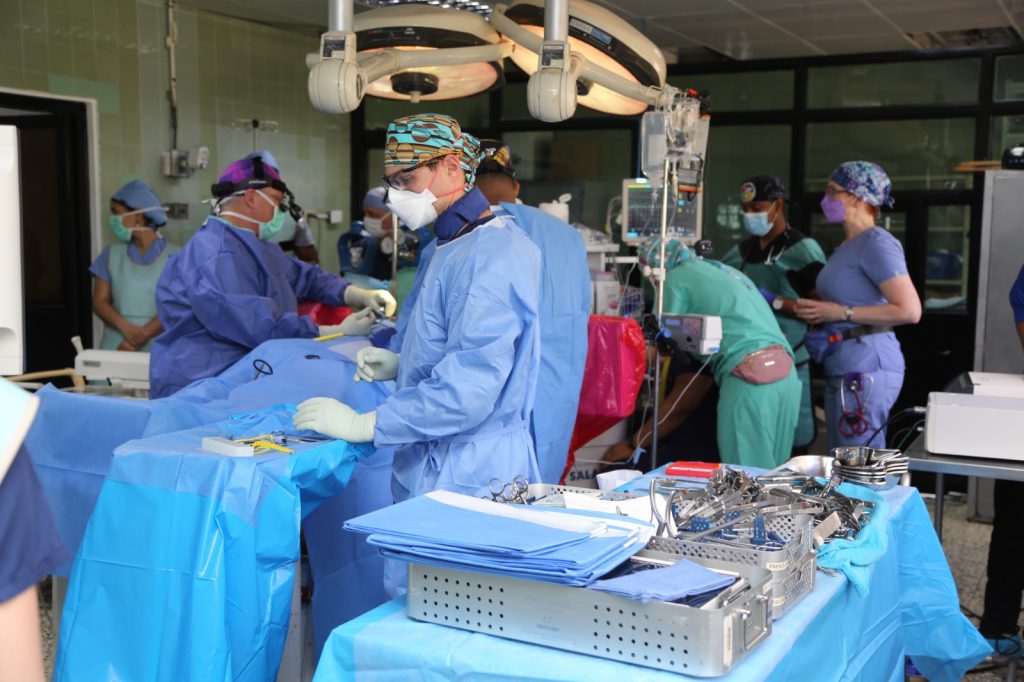 Hospital Gautier comienza este domingo su XIX jornada de cirugías de columna vertebral