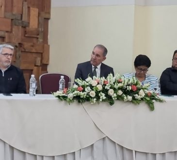 ADOFEM y MESCyT trabajan para facilitar la acreditación de las escuelas de medicina