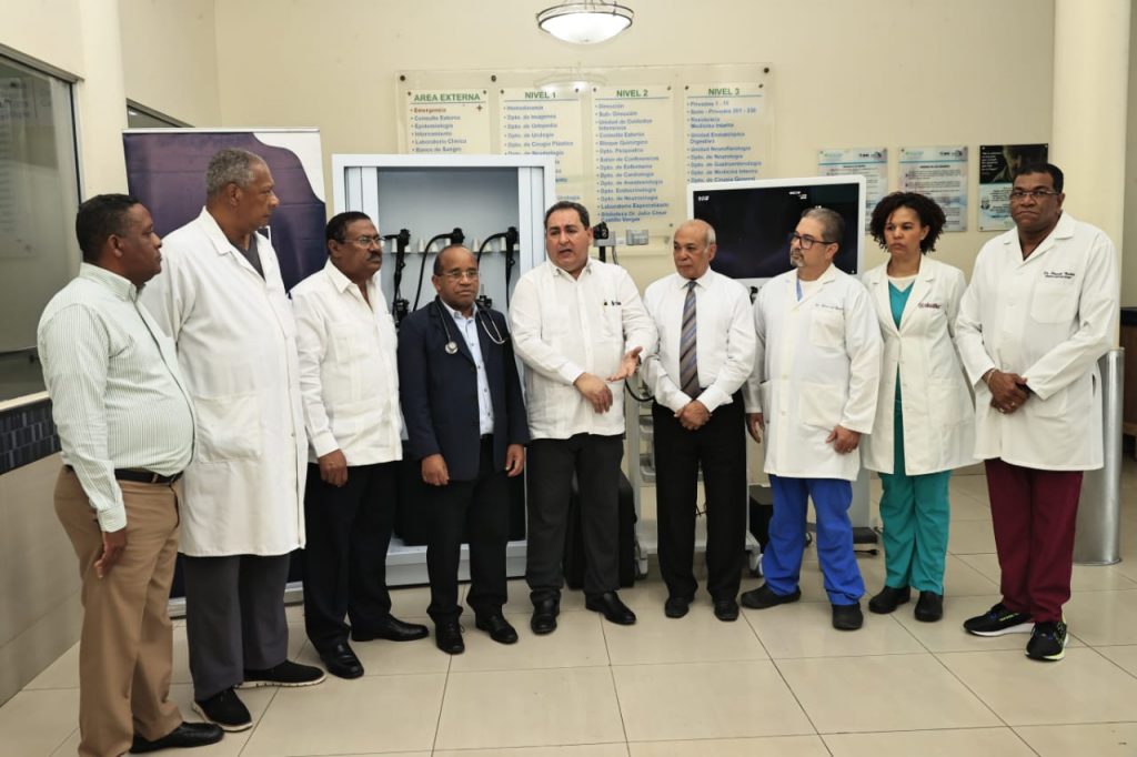 SNS habilita moderna torre endoscópica en el Hospital Salvador B. Gautier