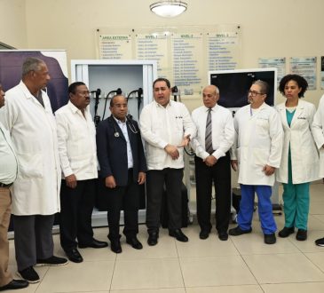 SNS habilita moderna torre endoscópica en el Hospital Salvador B. Gautier