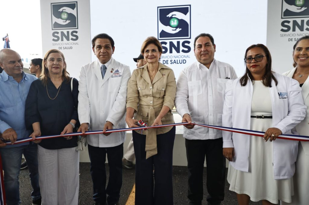 Gobierno concluye remodelación del Hospital Municipal Jima Abajo