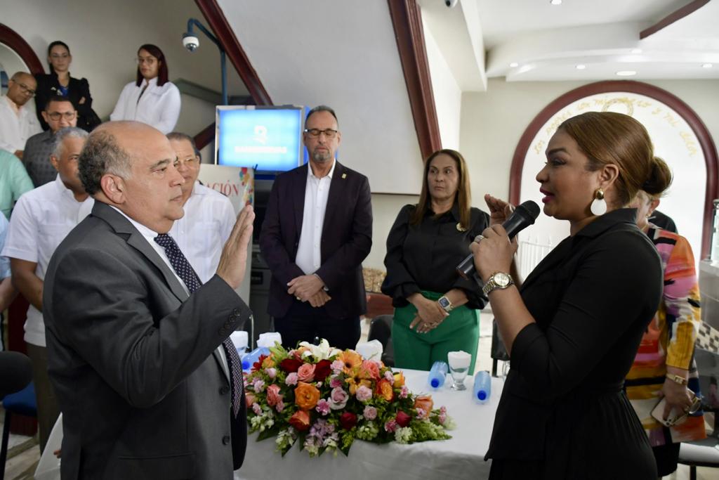 Dr. Rafael Mieses asumió dirección del Hospital San Vicente de Paúl Dr. Rafael Mieses asumió dirección del Hospital San Vicente de Paúl