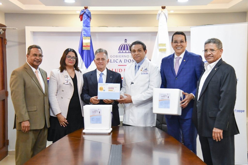 Alianza 'Sanar una Nación' donó 66 millones de dólares en fármacos al MSP Alianza 'Sanar una Nación' donó 66 millones de dólares en fármacos al MSP
