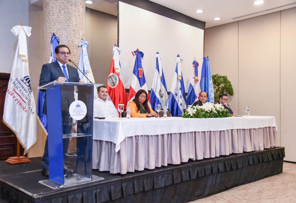 Salud Pública exhorta a consumir productos y servicios de salud debidamente regulados Salud Pública exhorta a consumir productos y servicios de salud debidamente regulados