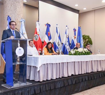 Salud Pública exhorta a consumir productos y servicios de salud debidamente regulados