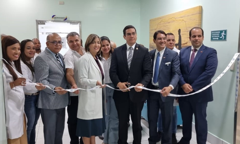 Hospital Cabral y Báez inauguró unidad para tratamiento de asma severa