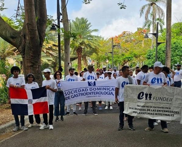 FUNDEII realizó su octava caminata en apoyo a personas con enfermedades intestinales