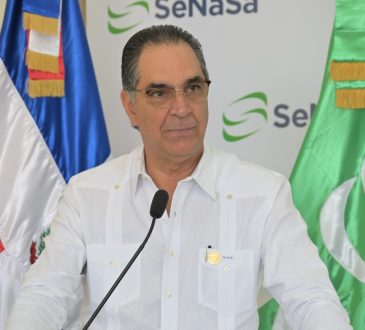 Doctor Santiago Hazim, director ejecutivo del SeNaSa