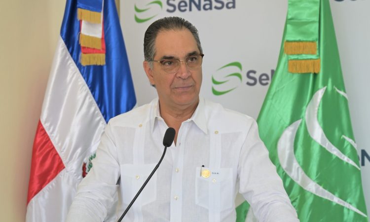 Doctor Santiago Hazim, director ejecutivo del SeNaSa
