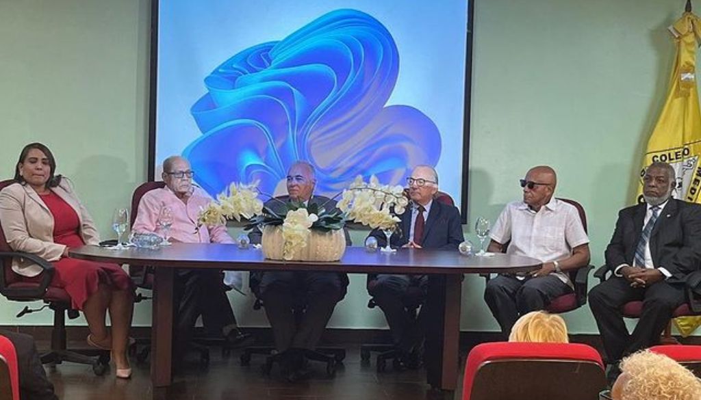 Sociedad Dominicana de Historia de la Medicina juramentó a nuevos miembros Sociedad Dominicana de Historia de la Medicina juramentó a nuevos miembros