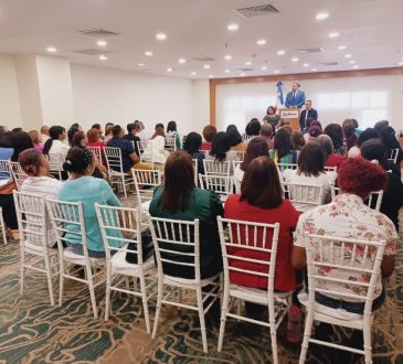 SNS impartió capacitación sobre validación de medicamentos e insumos