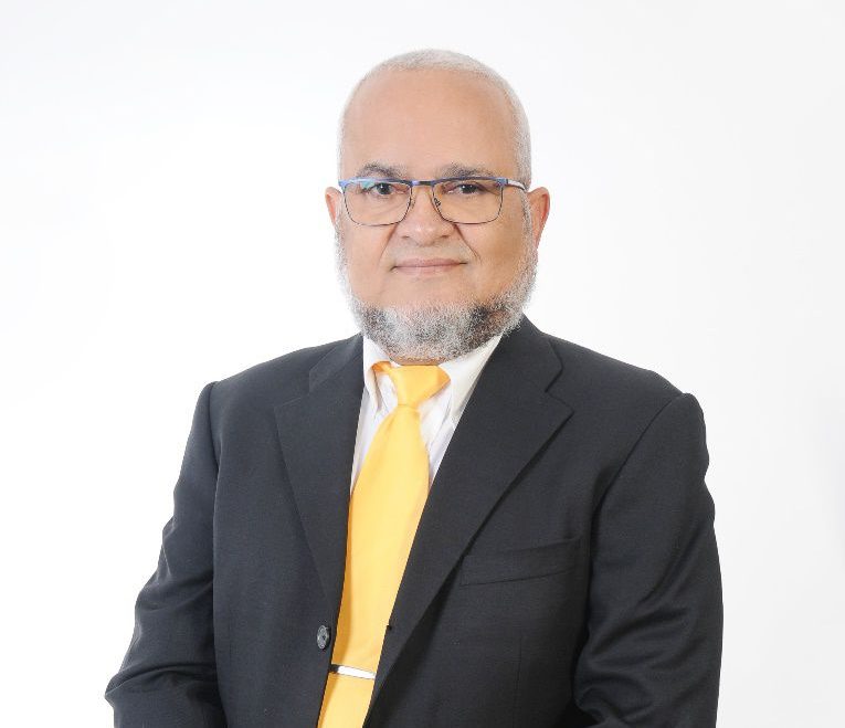 José E. Devárez
