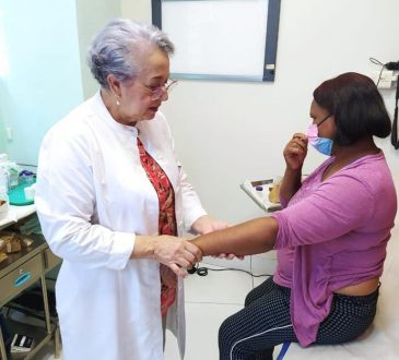 SNS destaca compromiso de los dermatólogos en su día