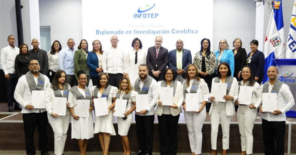 INFOTEP certificó a colaboradores en metodología de investigación