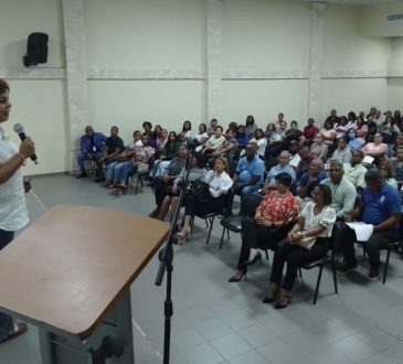 Colegio de Odontólogos destaca beneficios para asistentes y técnicos dentales