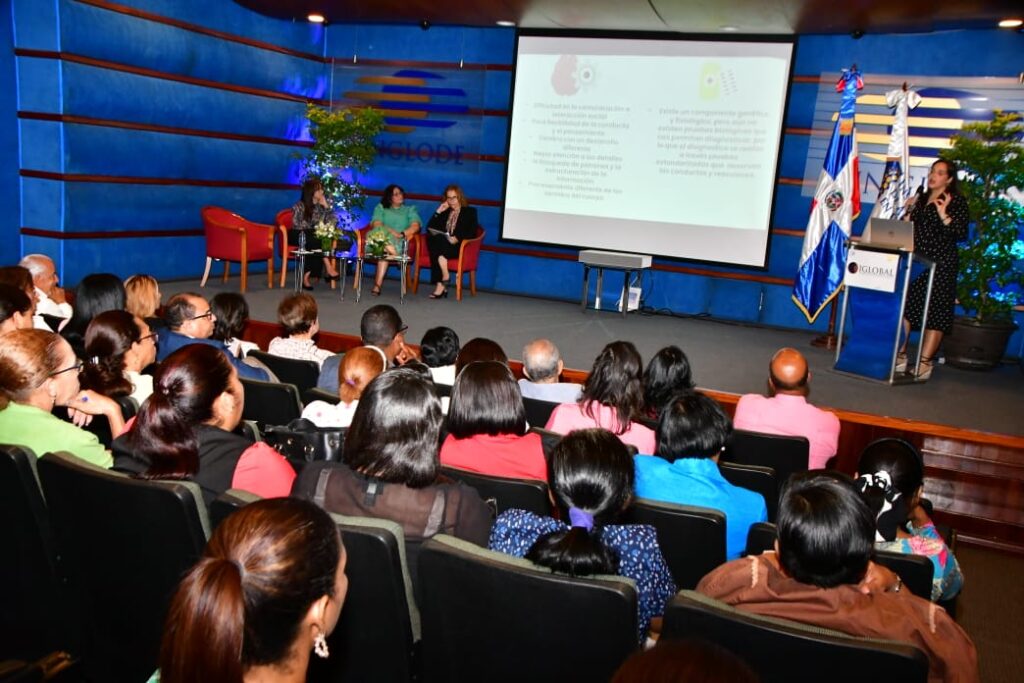 Expertos señalan ausencia de políticas públicas para tratar pacientes autistas Expertos señalan ausencia de políticas públicas para tratar pacientes autistas
