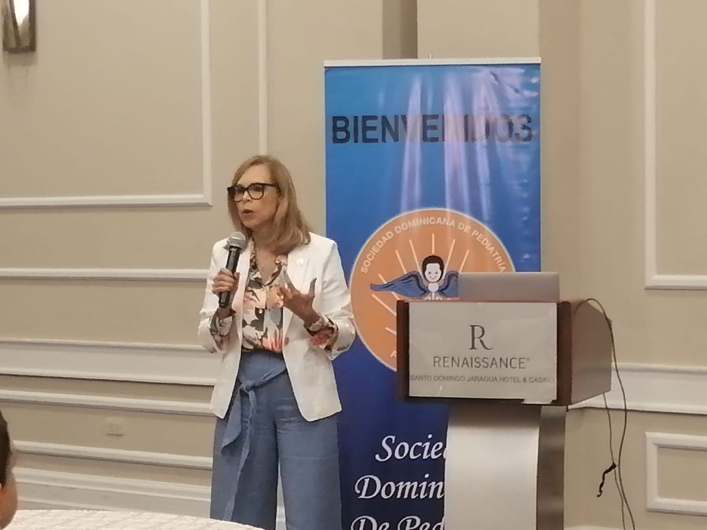 Especialista exhorta a prevenir enfermedades respiratorias infantiles a través de la vacunación Dra. Rosa Acevedo