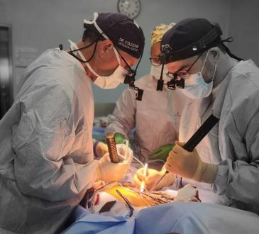 Hospital Arturo Grullón realizó jornada quirúrgica escoliosis