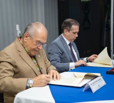 SISALRIL y ACIS suscriben acuerdo de cooperación para impulsar temas de salud y seguridad laboral
