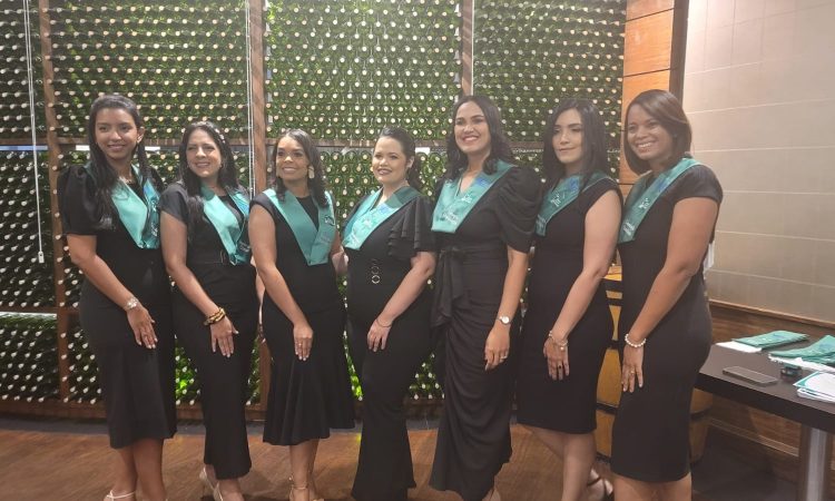 Liga Dominicana Contra el Cáncer graduó a ocho nuevas especialistas en oncología Liga Dominicana Contra el Cáncer graduó a siete nuevas especialistas en oncología