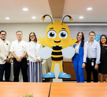 ARS Renacer presentó a su mascota corporativa, la abeja 'Reni'