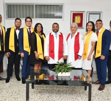 Asociación Instituto Dominicano de Cardiología gradúa especialistas