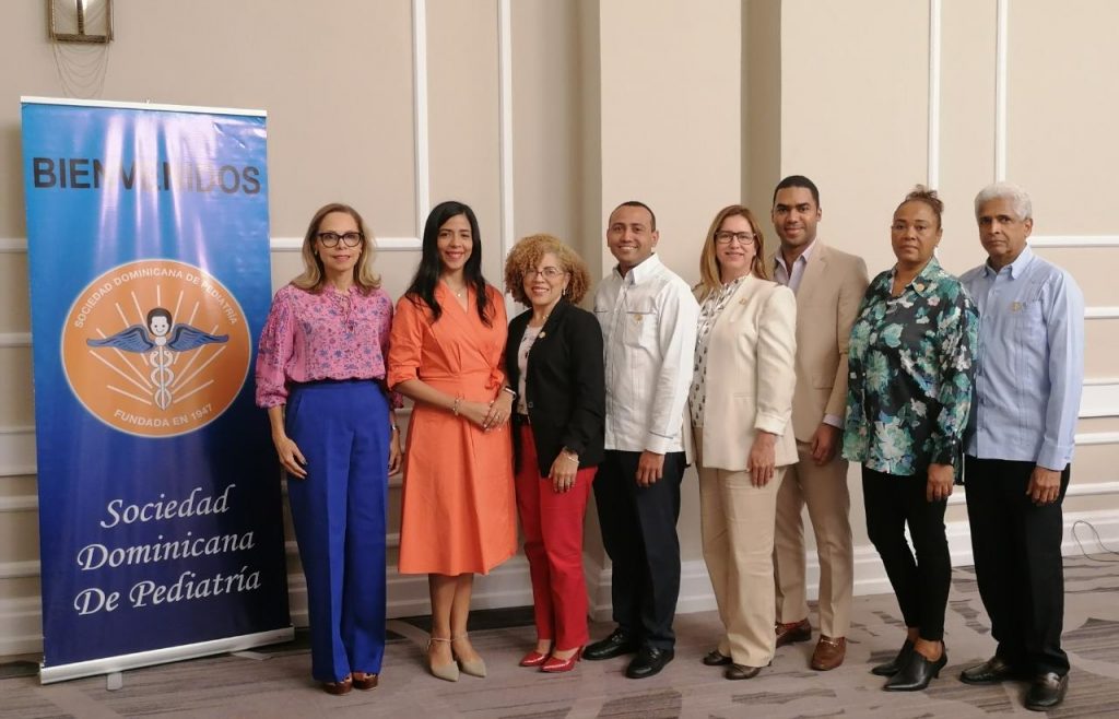 Pediatras alertan incremento de obesidad infantil en RD Pediatras alertan incremento de obesidad infantil en RD