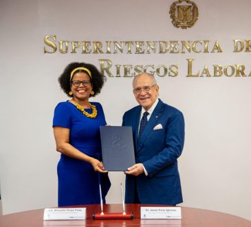 ONE y SISALRIL firman convenio para optimizar sus servicios