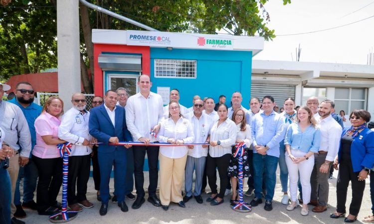 Promese/CAL inauguró dos nuevas farmacias en Santiago