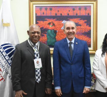 MESCyT y Academia de Ciencias unen esfuerzos para promover investigaciones científicas