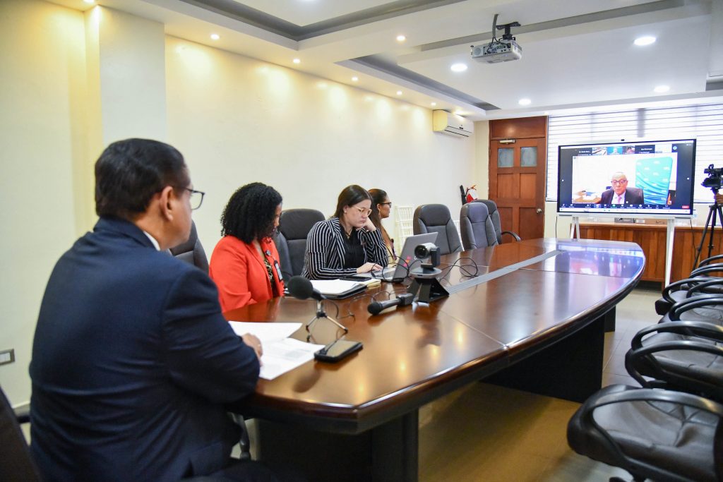 OMS reconoce al Ministerio de Salud por avances en atención mental OMS reconoce al Ministerio de Salud por avances en atención mental