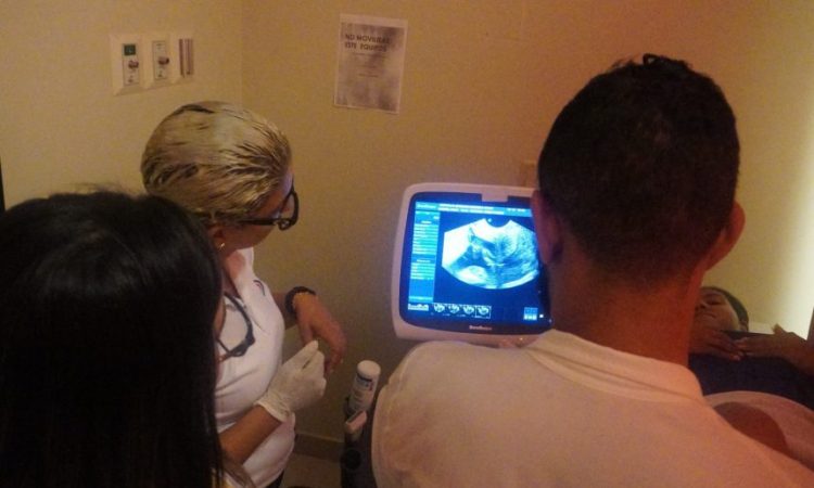 Especialistas del Materno Reynaldo Almánzar recibieron capacitación en cervicometría