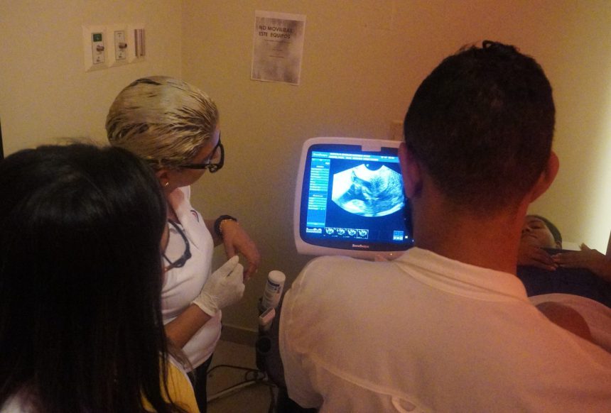 Especialistas del Materno Reynaldo Almánzar recibieron capacitación en cervicometría Especialistas del Materno Reynaldo Almánzar recibieron capacitación en cervicometría