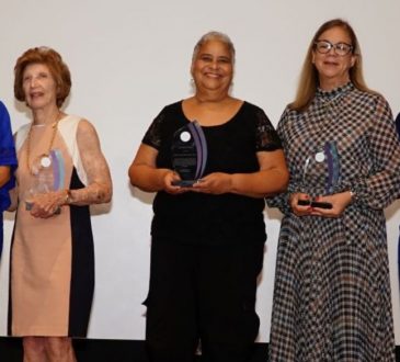 Two Oceans reconoció a tres expertas dominicanas por sus aportes a la investigación médica