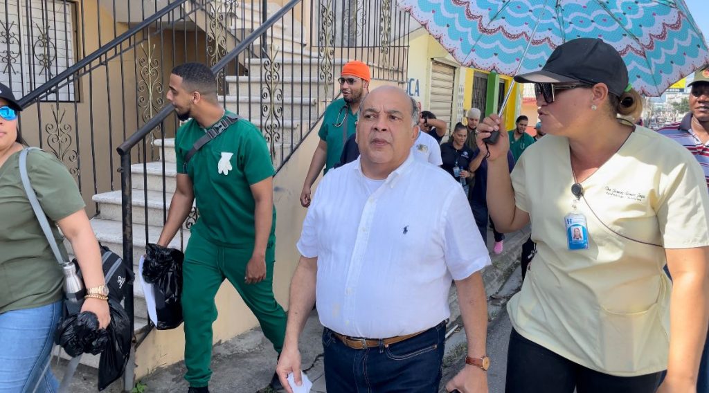 Hospital San Vicente de Paúl realizó jornada de descacharrización y fumigación Hospital San Vicente de Paúl realizó jornada de descacharrización y fumigación