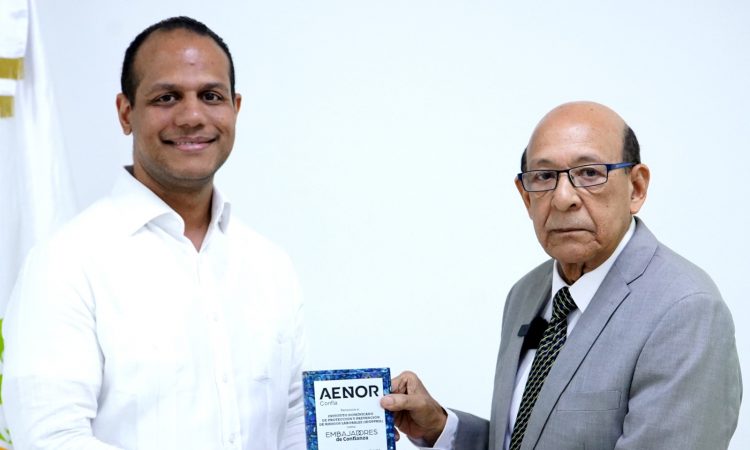 AENOR reconoció al IDOPPRIL como institución Embajadora de Confianza