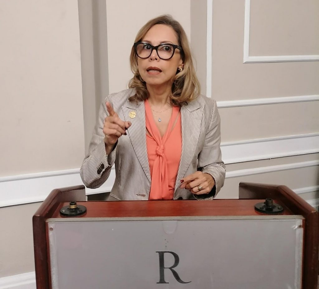 Pediatras reafirman su compromiso de brindar atención a pacientes con dengue y rechazan señalamientos del SNS Dra. Rosa Acevedo Saladín