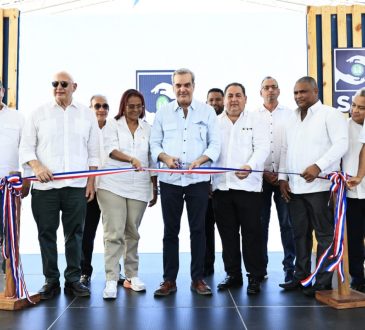 Gobierno inauguró Hospital Leopoldo Pou y CPN en Samaná