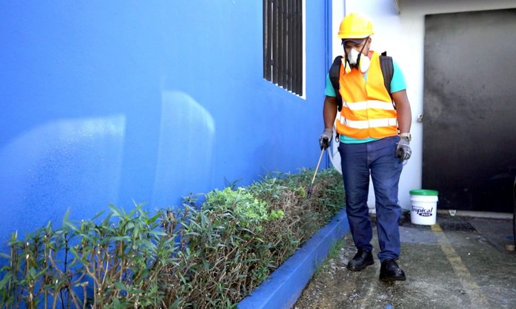 IDOPPRIL realizó jornada de fumigación contra el dengue en sus oficinas