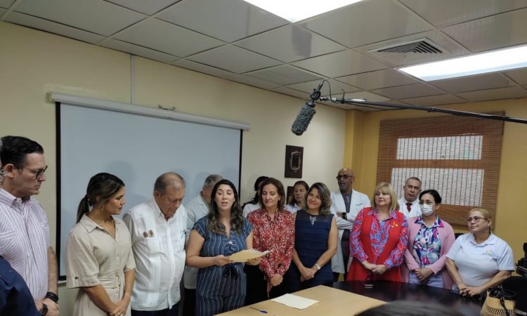 Hospital Arturo Grullón recibió RD$14 millones para construir una Central de Esterilización Quirúrgica