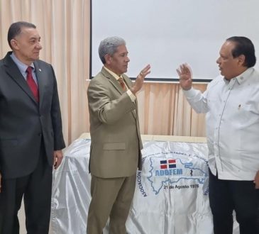 Dr. Brunel Santos asumió dirección de la ADOFEM para el período 2023-2025