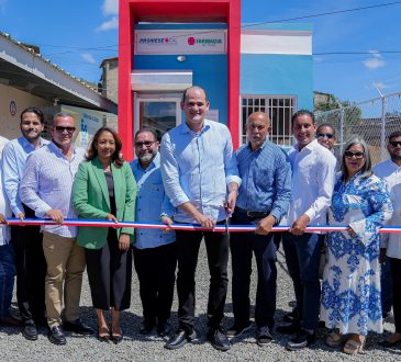 Promese/CAL abrió tres nuevas Farmacias del Pueblo en Constanza