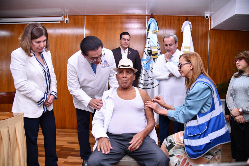 MSP inició jornada de vacunación contra el neumococo para pacientes diabéticos MSP inició jornada de vacunación contra el neumococo para pacientes diabéticos