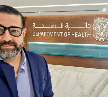 Dr. Alejandro Báez asumió dirección médica del Centro CEPAR, en Abu Dabi