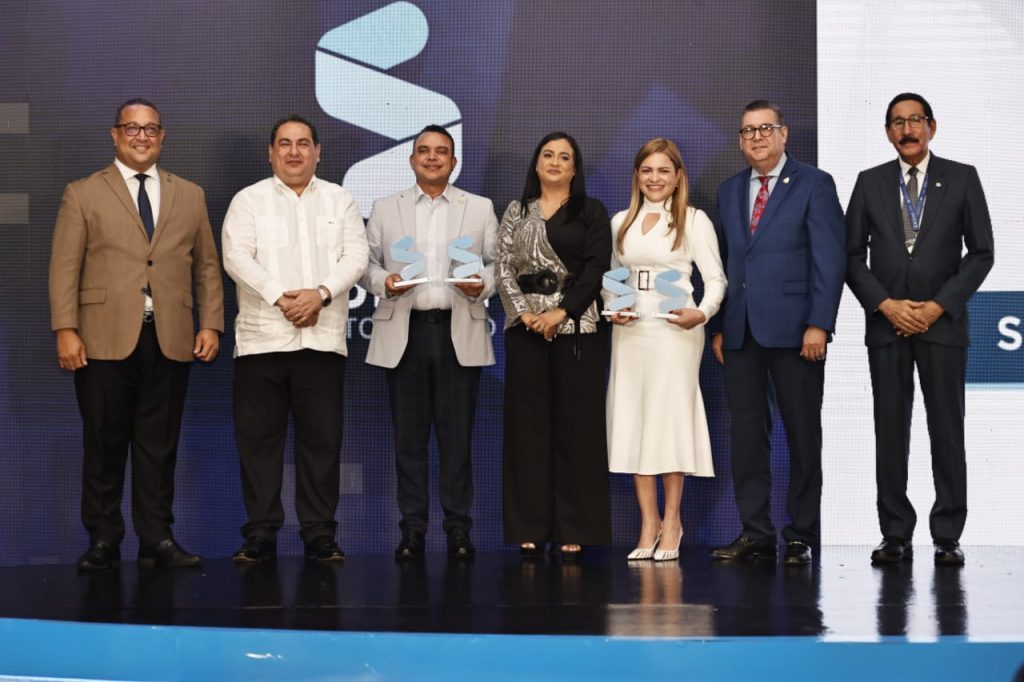 SISMAP-Salud premió gestión de seis hospitales de la Red Pública SISMAP-Salud premió gestión de seis hospitales de la Red Pública