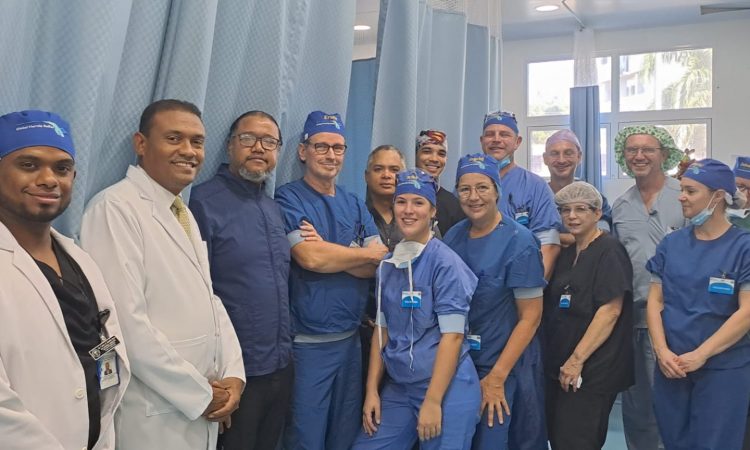 Hospital Cabral y Báez benefició a más de 20 pacientes en jornada quirúrgica