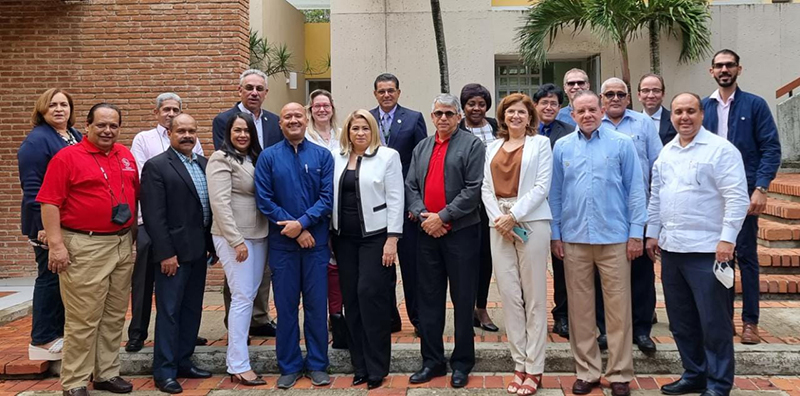 Decanos y directores de la ADOFEM presentan exitoso balance en 2023 en el campo de la educación médica Decanos y directores de la ADOFEM presentan exitoso balance en 2023 en el campo de la educación médica