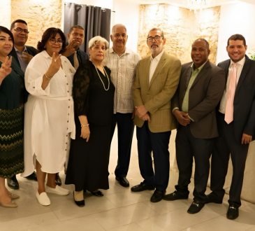 12 ex presidentes del CMD auguran triunfo de la Dra. en comicios del gremio