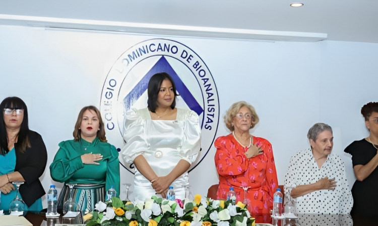 CODOBIO juramentó a su directiva 2023-25 presidida por María Esther Santos