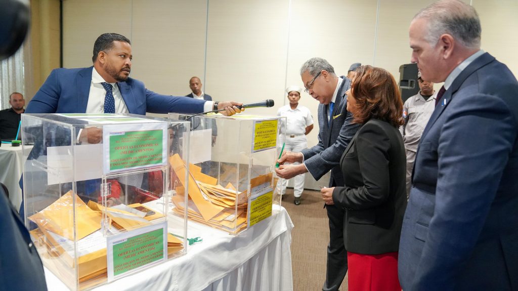 Gobierno destina más de RD$2,000 millones para compra de medicamentos Gobierno destina más de RD$2,000 millones para compra de medicamentos